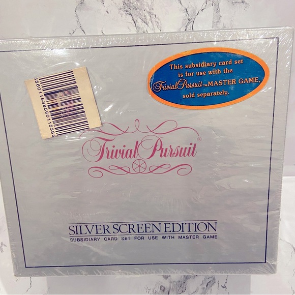 *NEW* Trivial Pursuit Sliver Screen Edition - Picture 1 of 4